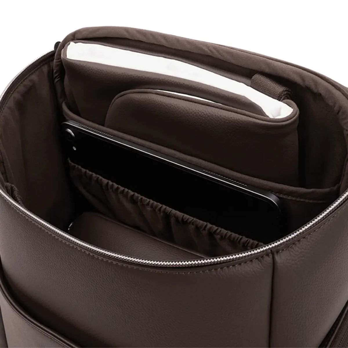 Bolsa Maternidade Nuna Essential Bag Cocoa - Travel-Ready Convenience